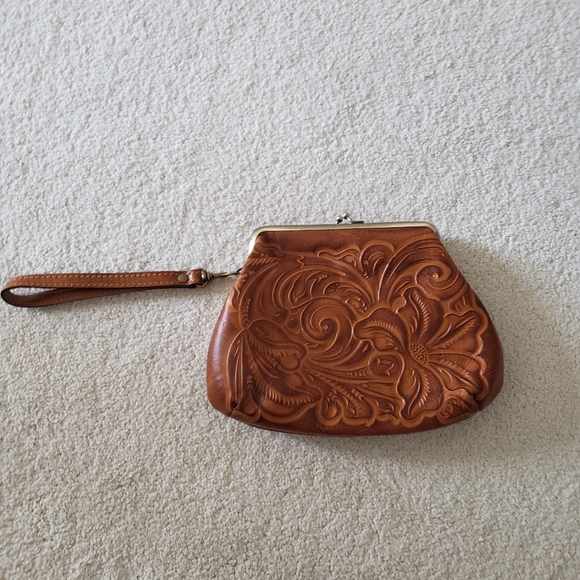 Patricia Nash Handbags - Patricia Nash Tooled Leather Savena Wristlet Purse in Florence
